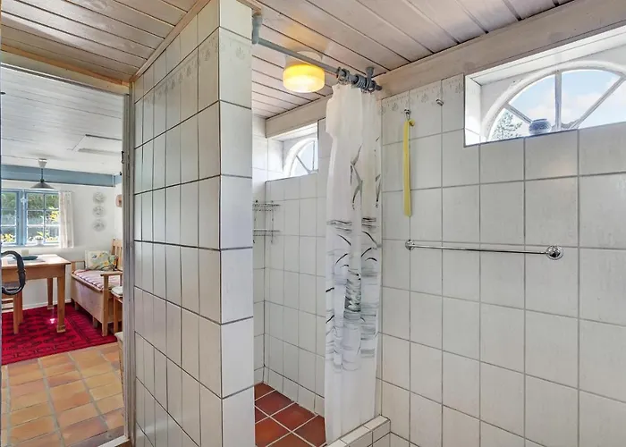 Amazing In With Kitchen